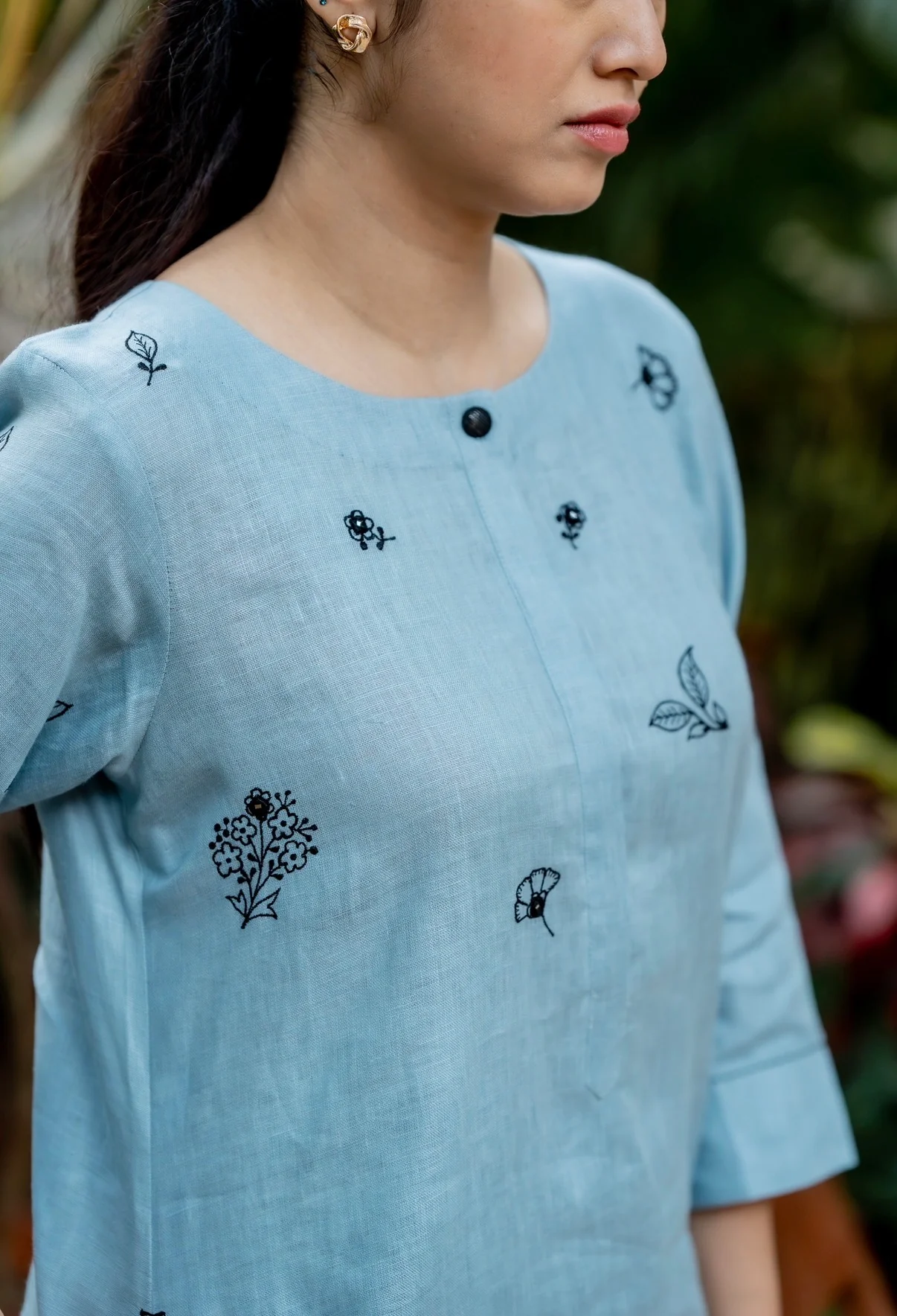 Azure Blue-Black Linen Pair - Image 3