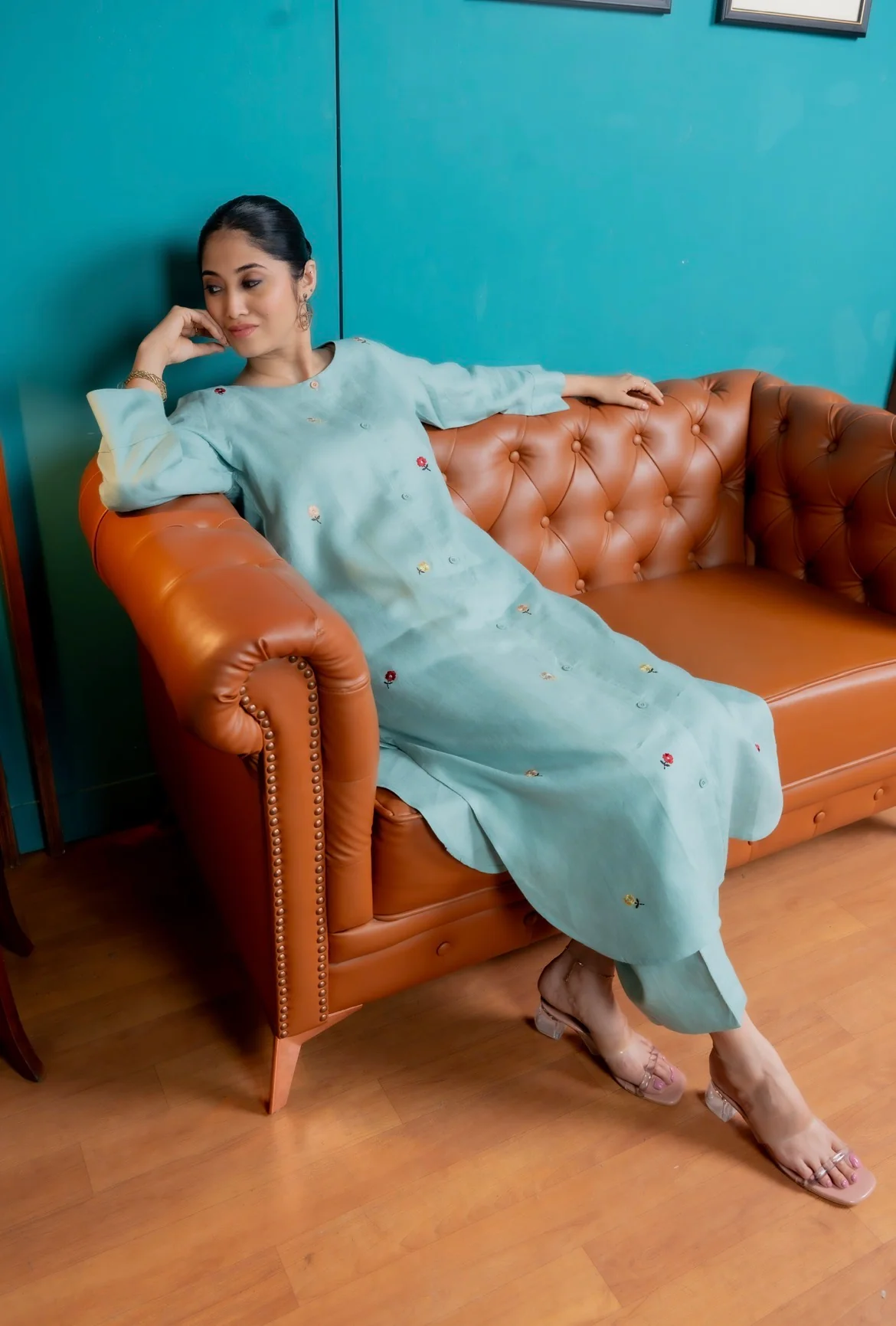 Blue-Green Linen Pair - Image 6