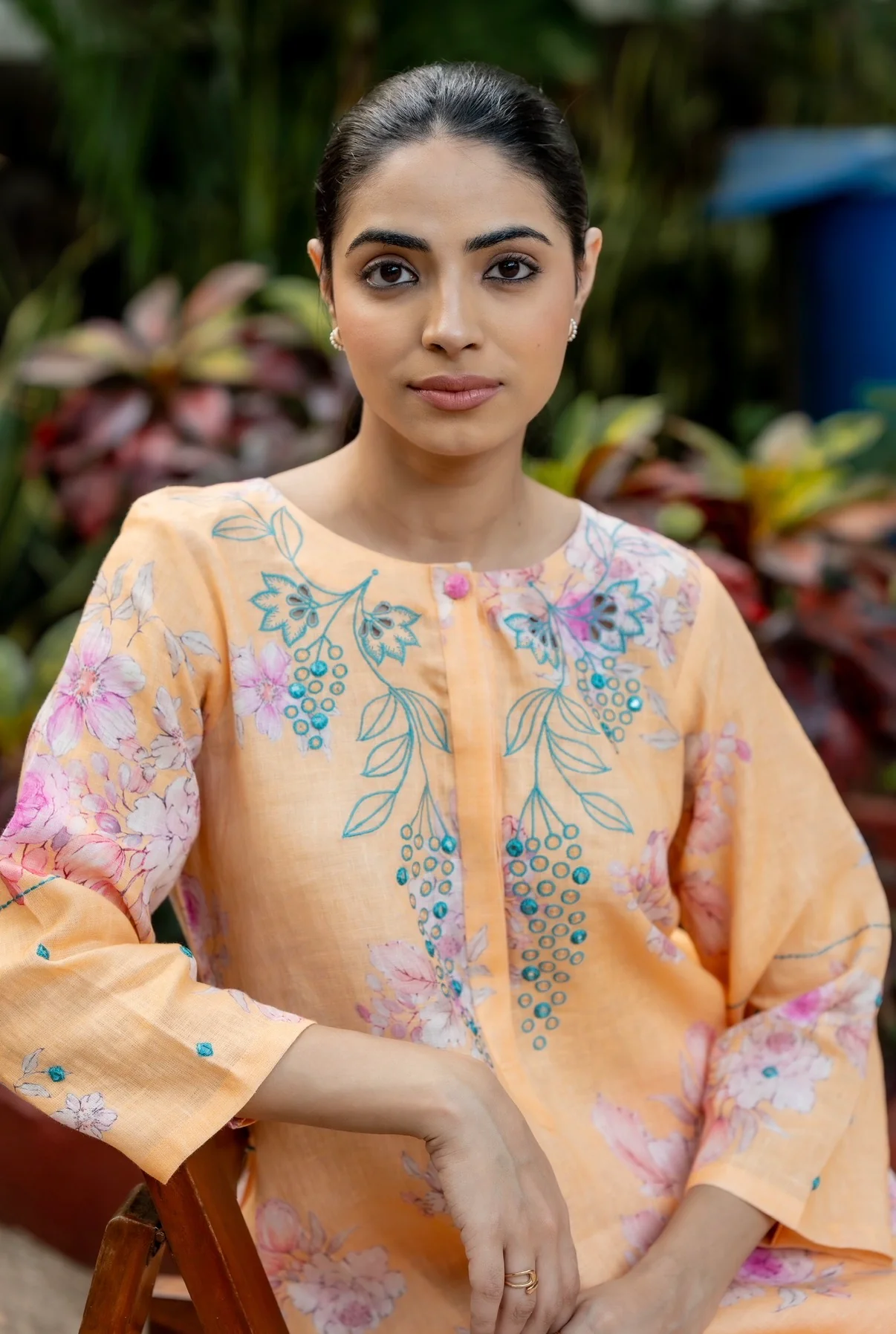 Bright Flower Linen Pair - Image 9