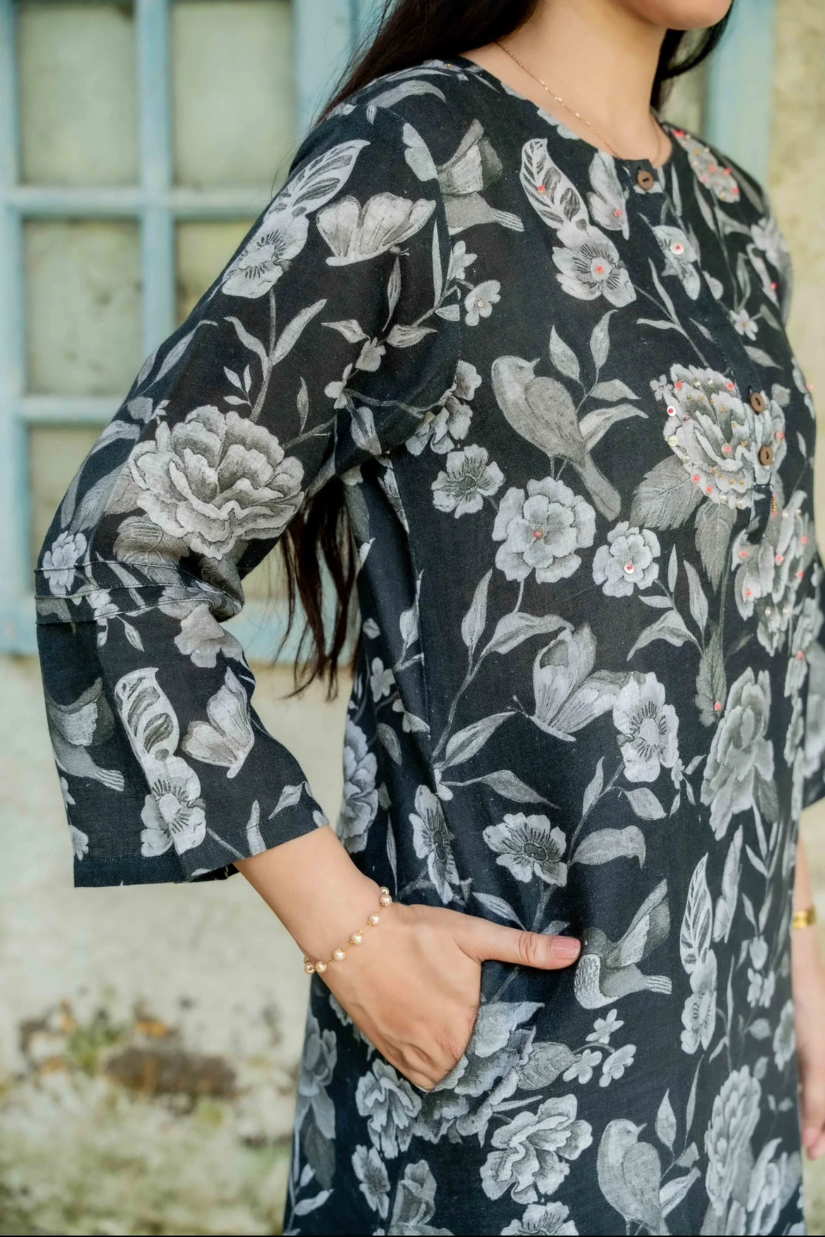 CHARCOAL BLACK LINEN PAIR - Image 3