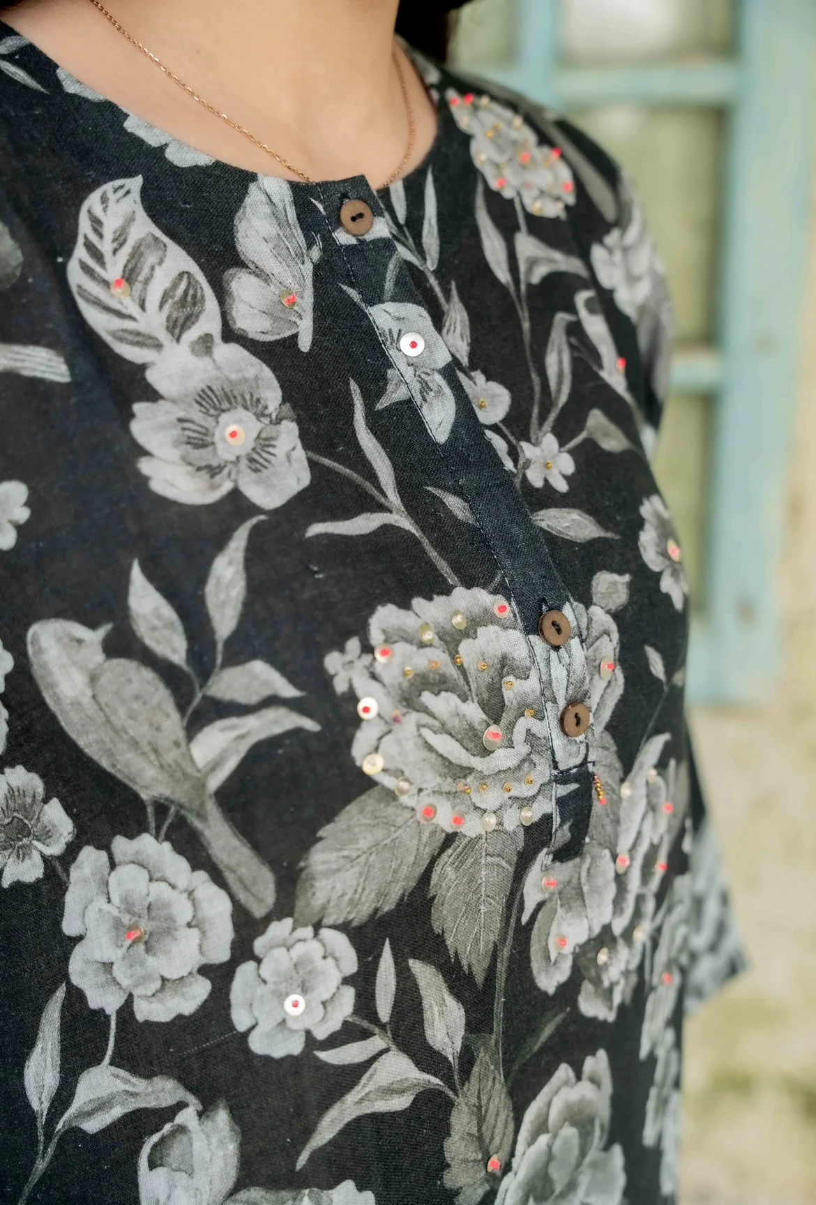 CHARCOAL BLACK LINEN PAIR - Image 4