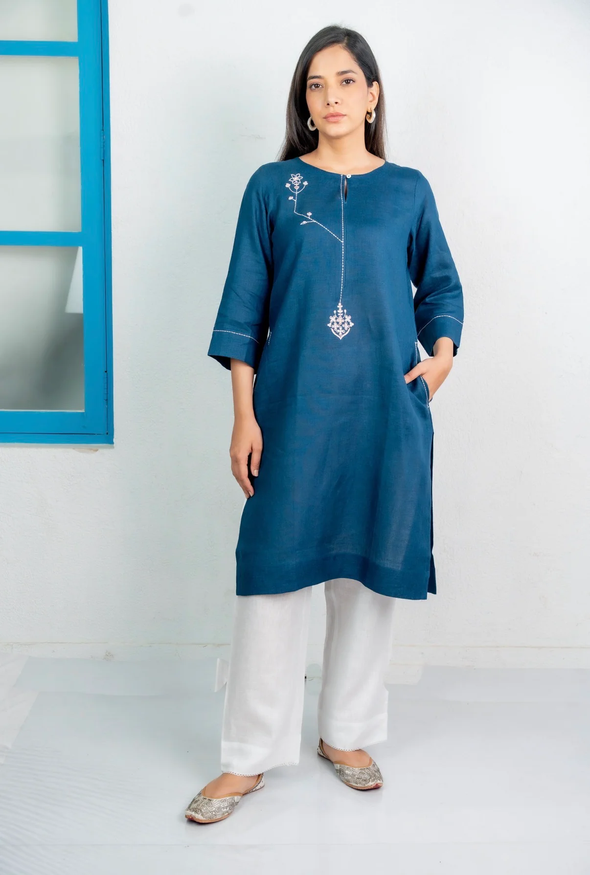 CORNFLOWER BLUE-WHITE PAIR - Image 7