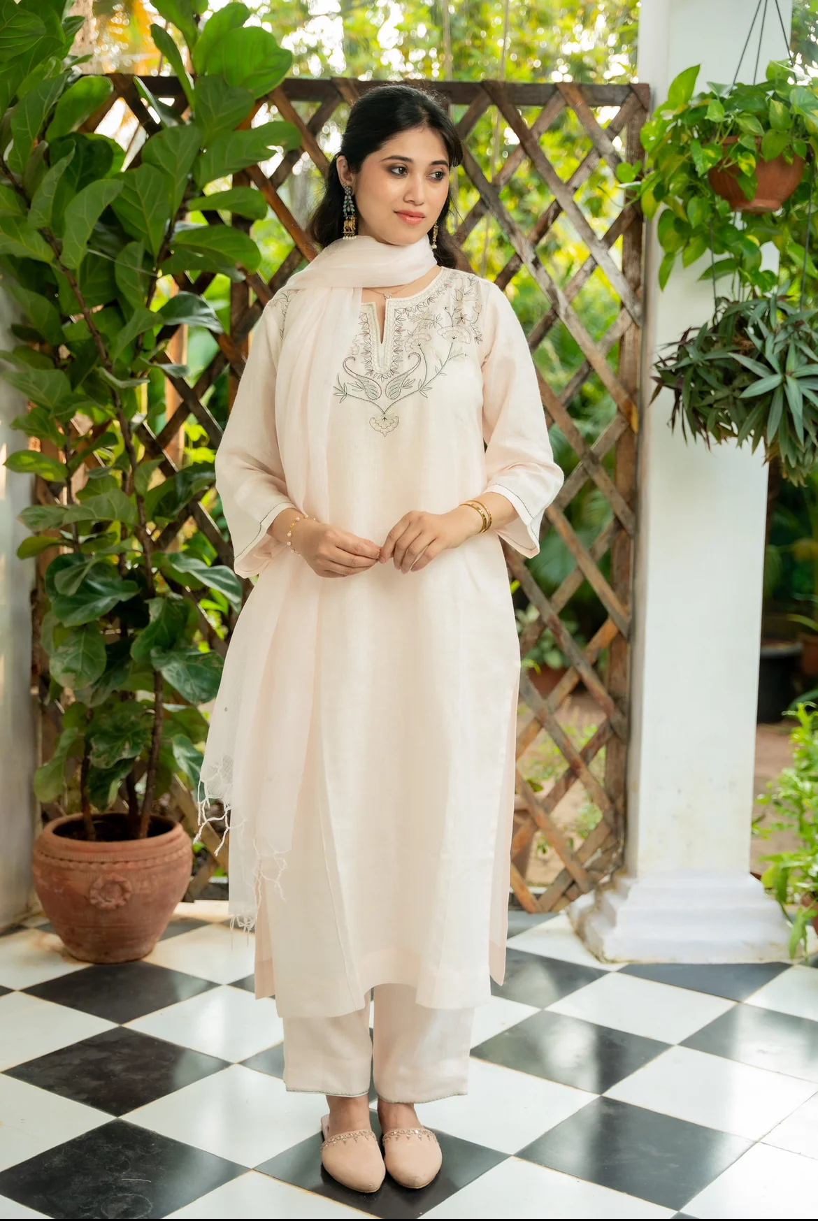 Butter Milk Linen Kurta Set - Image 4