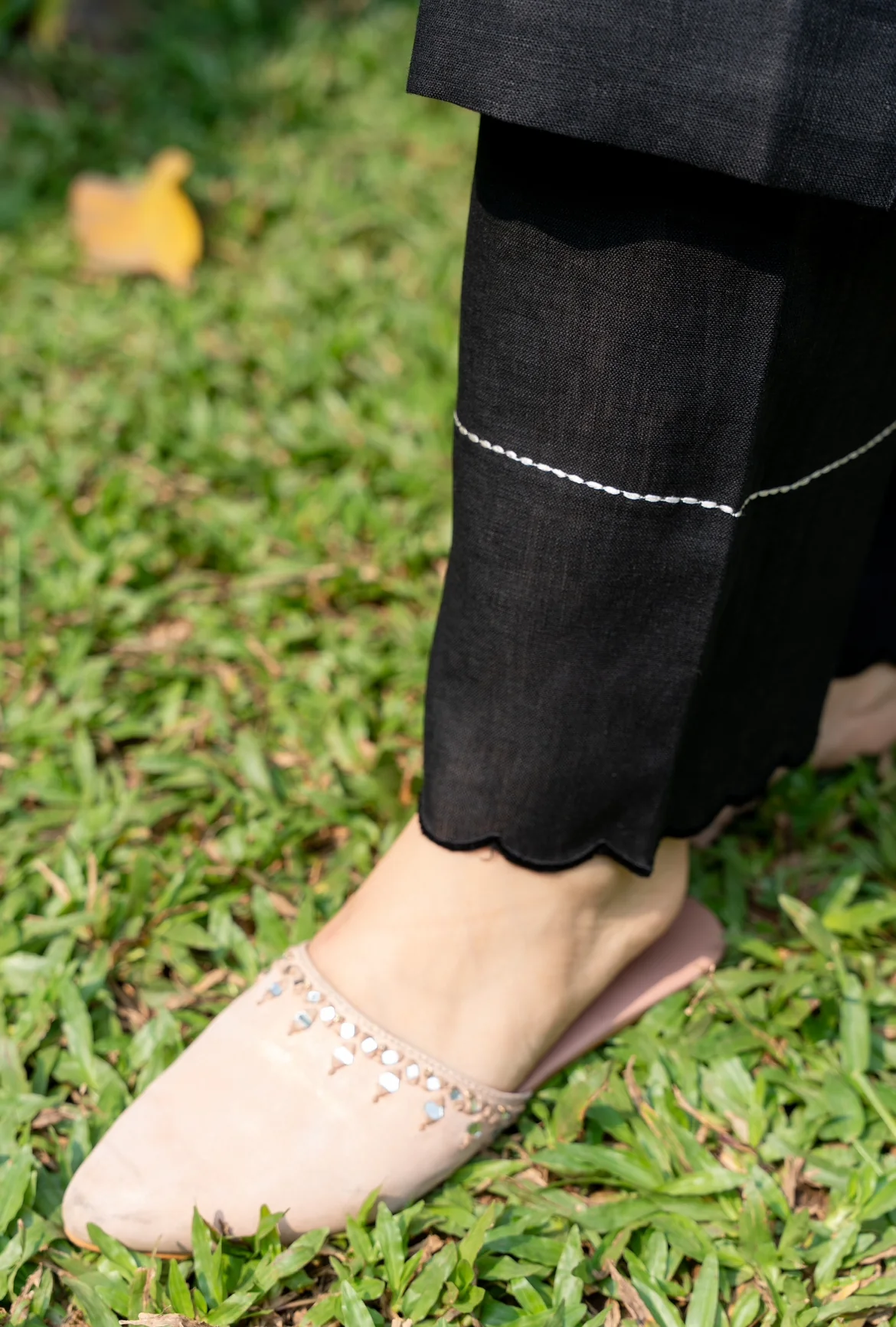 METAL BLACK LINEN PAIR - Image 5