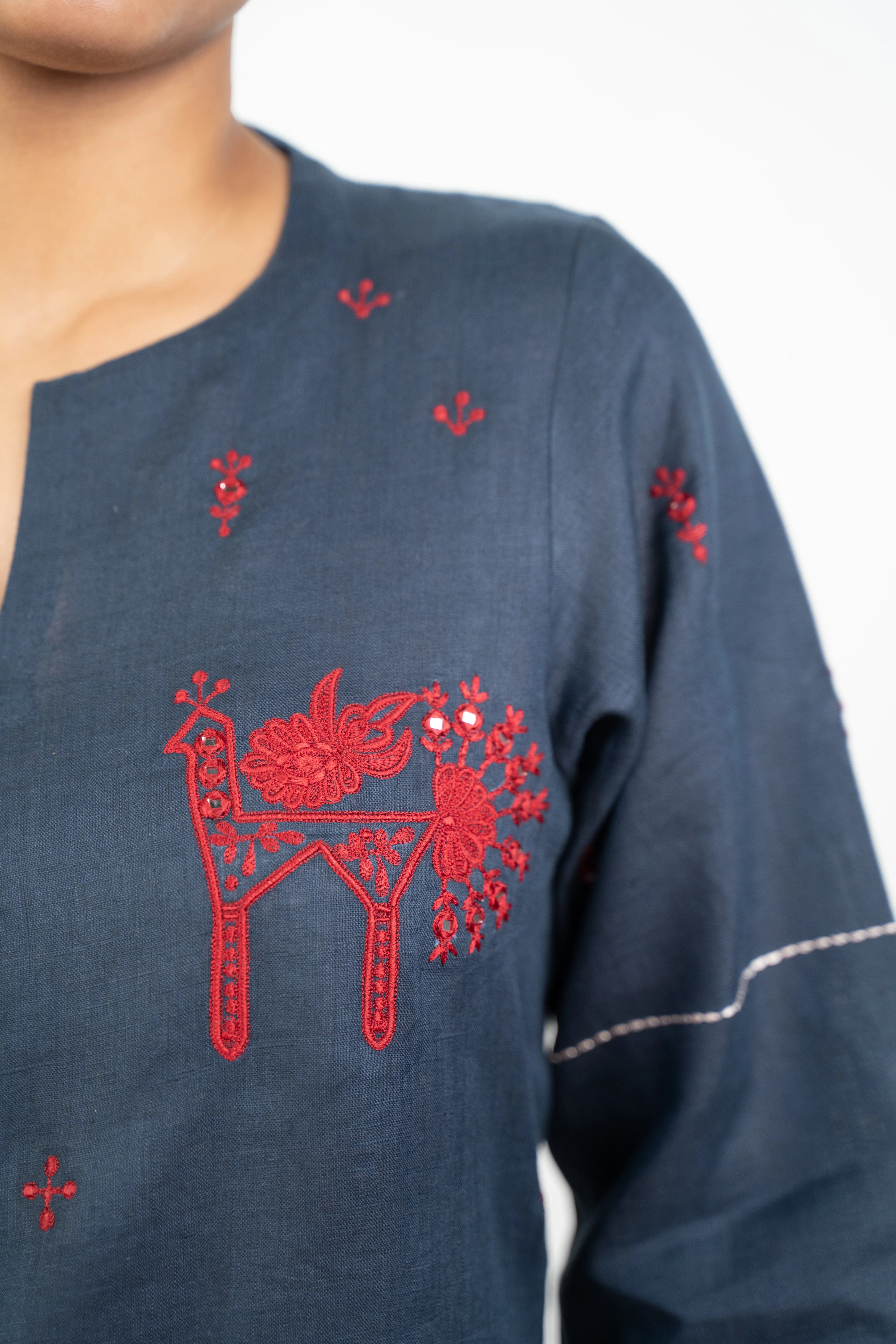 NIGHT BLUE LINEN KURTA PANT - Image 6