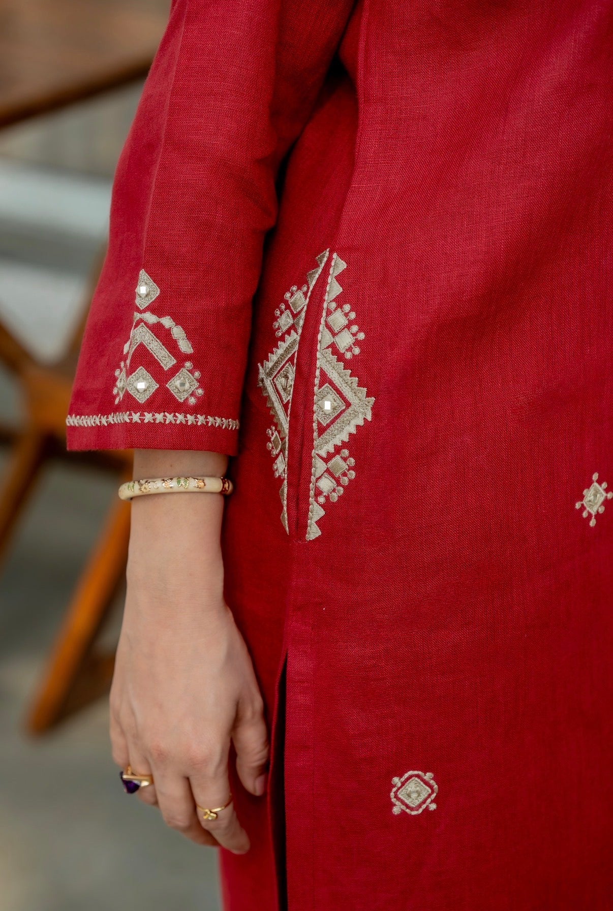 Ruby Red Linen Pair - Image 3