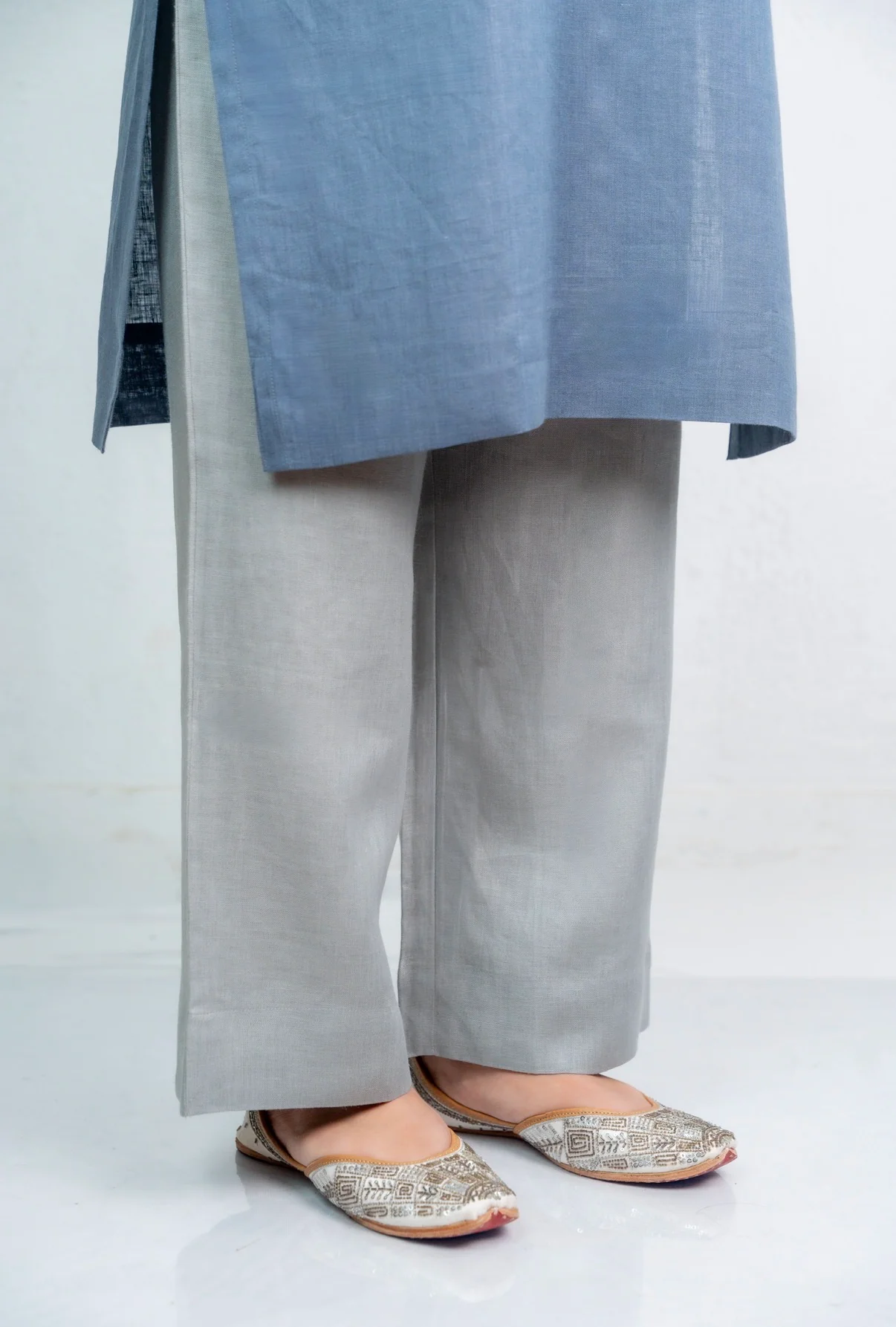 Space Blue-Grey Linen Pair - Image 6