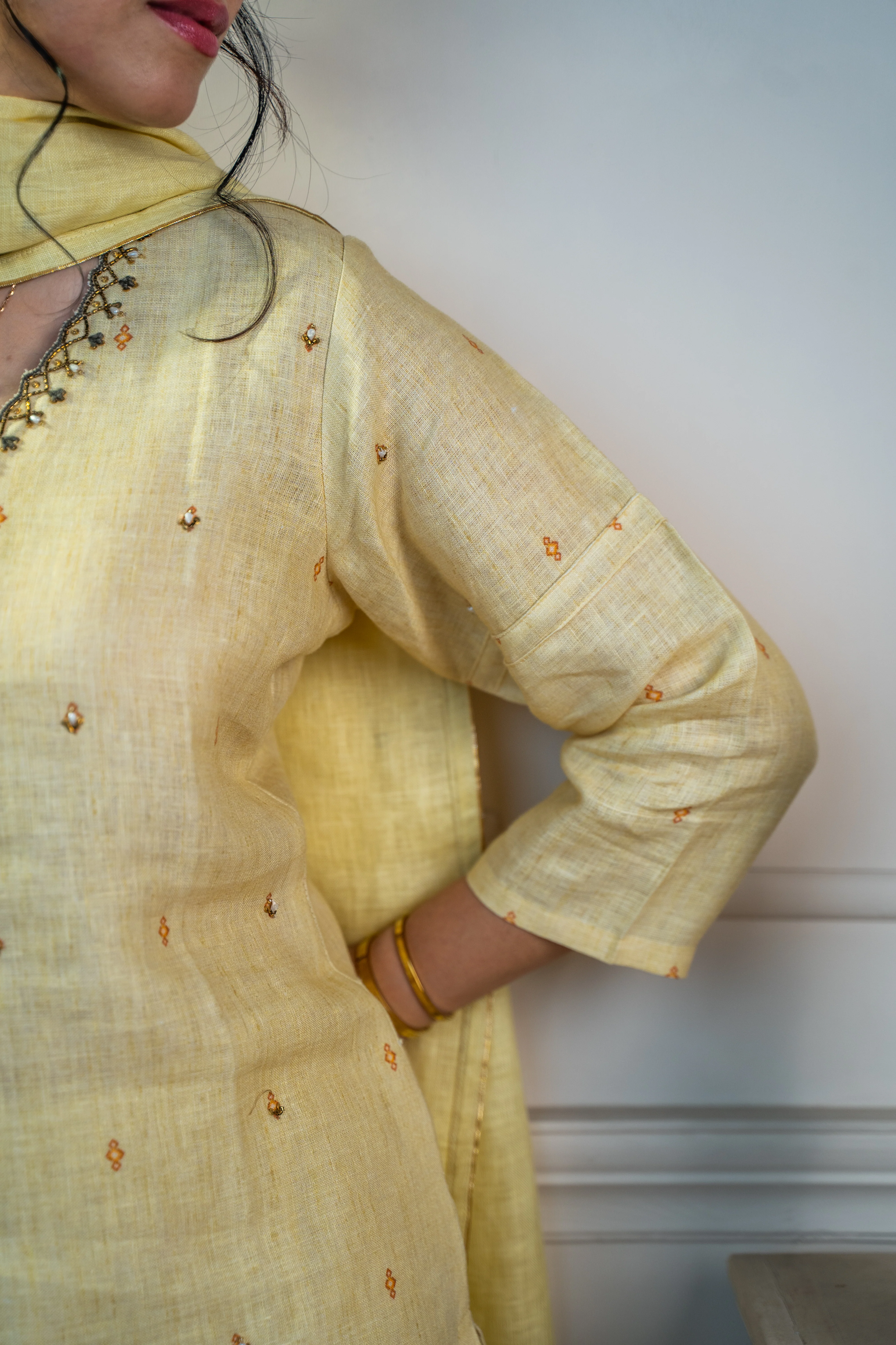 VIVID YELLOW LINEN SET - Image 3