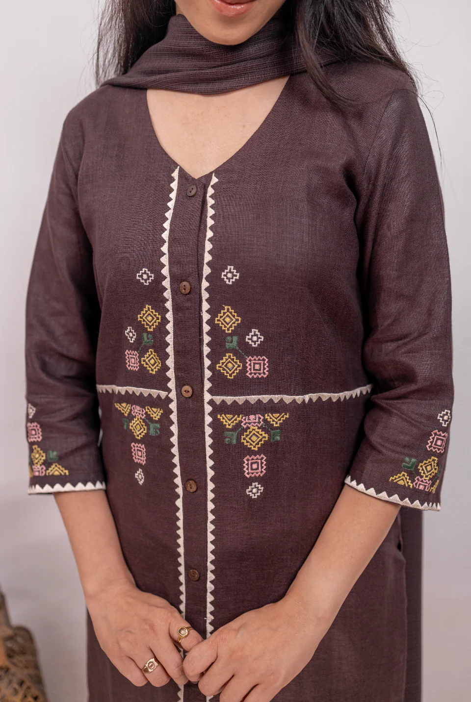 WALNUT BROWN LINEN SET - Image 3