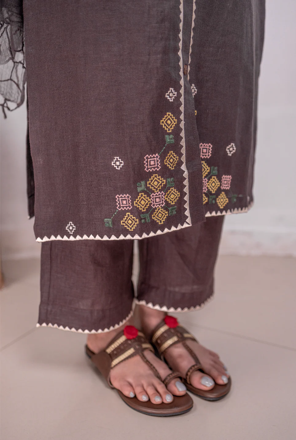 WALNUT BROWN LINEN SET - Image 6