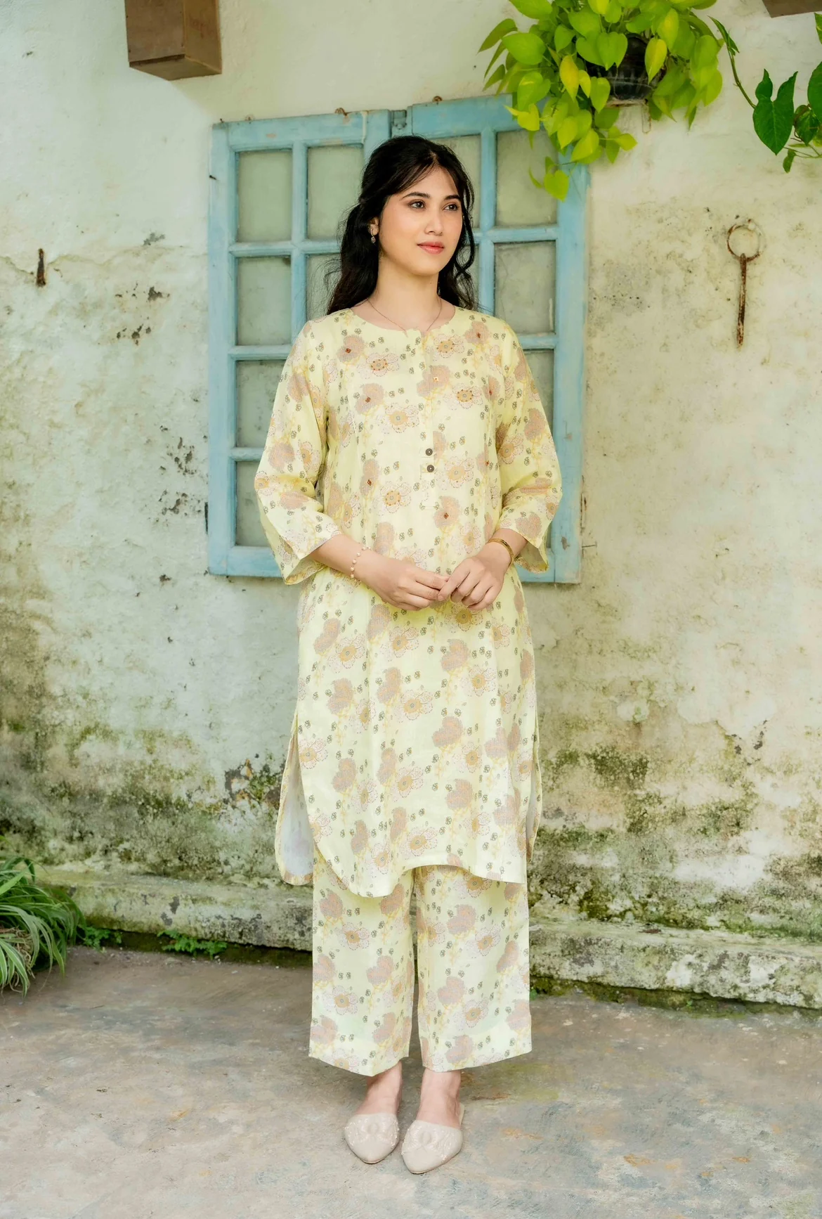 YELLOW IRIS LINEN PAIR - Image 3