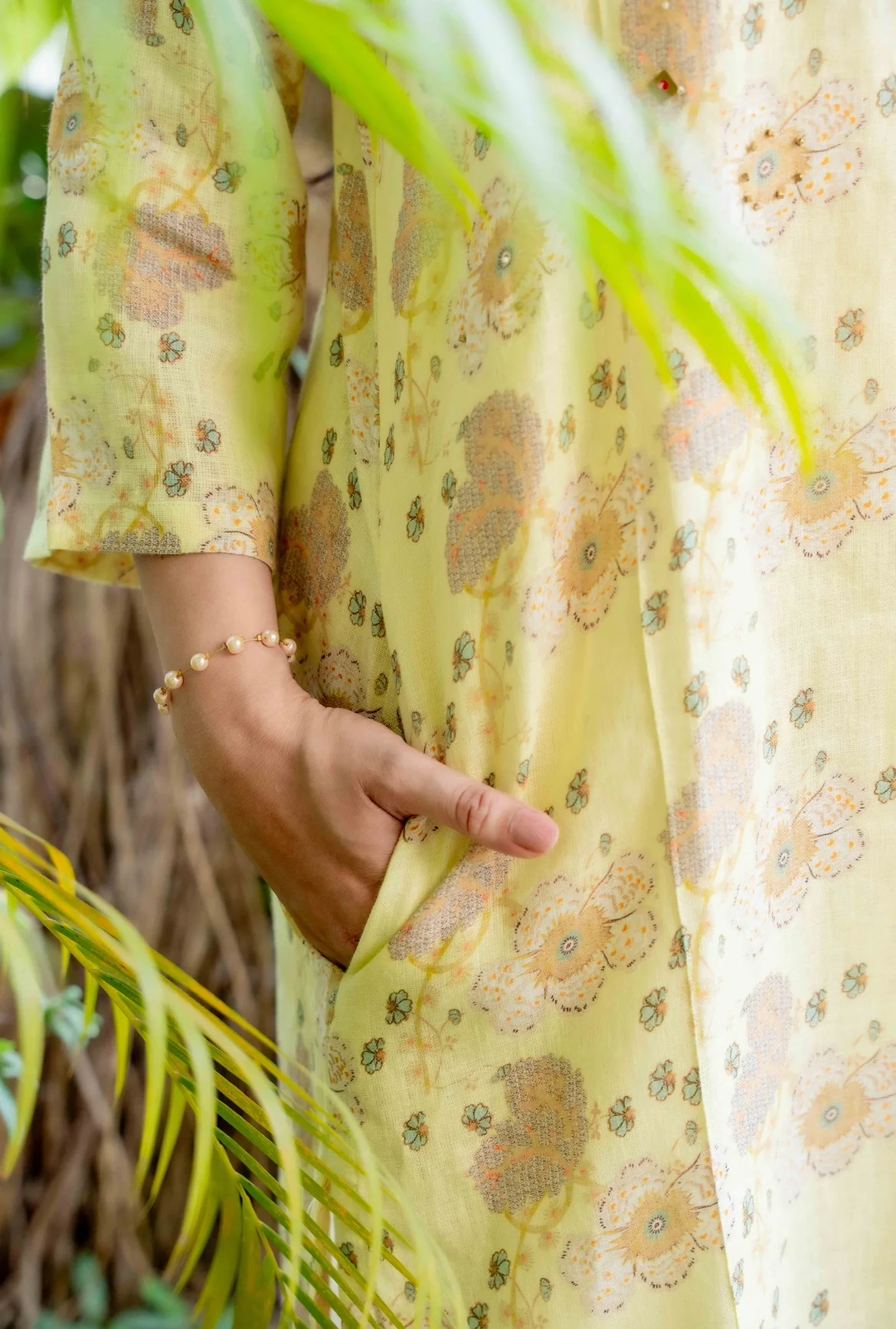 YELLOW IRIS LINEN PAIR - Image 4